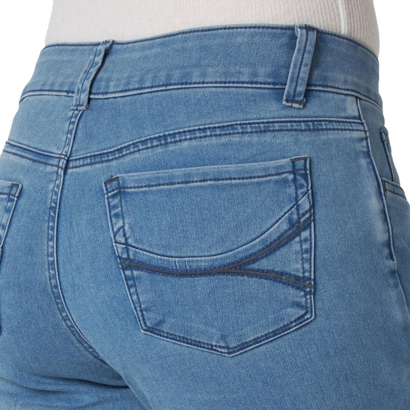 Riders by Lee Indigo Women's Ultra Soft Denim Capri, Sky, 6 - Image 3